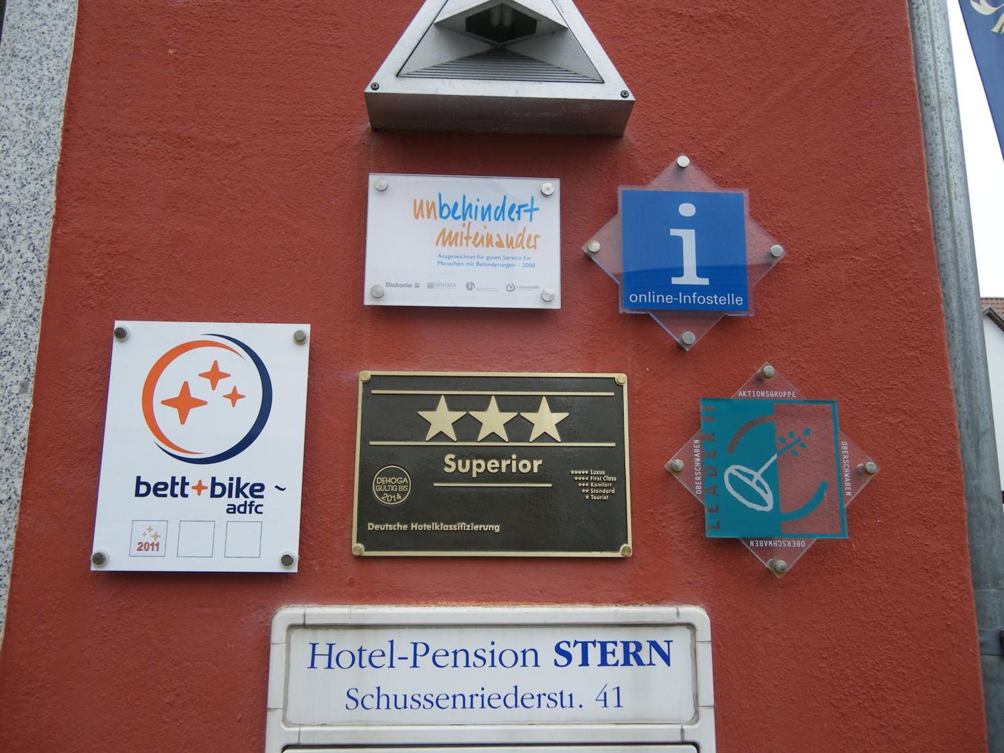 Hotel Pension Stern Bad Buchau Buitenkant foto